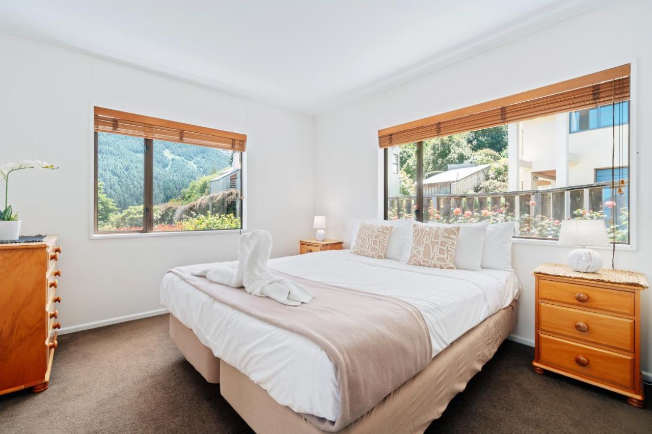 Town Centre Location With Stunning View - Unit 1 Apartment Queenstown Ngoại thất bức ảnh