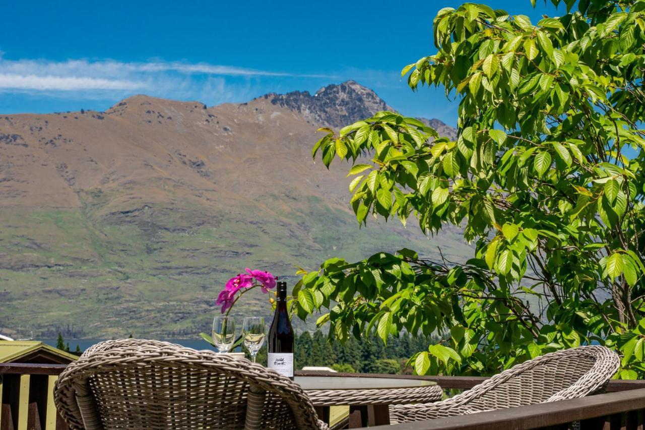 Town Centre Location With Stunning View - Unit 1 Apartment Queenstown Ngoại thất bức ảnh